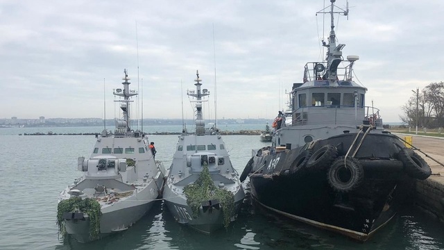 Tòa quốc tế yêu cầu thả thủy thủ và tàu Ukraine, Nga “phản pháo” - Ảnh minh hoạ 2