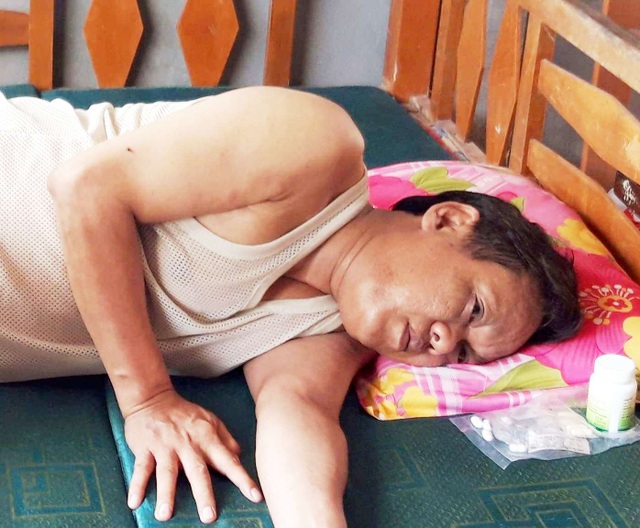 Đắng lòng gia đình bệnh hiểm chờ...tử thần khiêng đi! - 2 Đắng lòng gia đình bệnh hiểm chờ...tử thần khiêng đi! - 2
