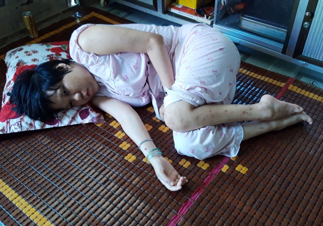 Đắng lòng gia đình bệnh hiểm chờ...tử thần khiêng đi! - 9 Đắng lòng gia đình bệnh hiểm chờ...tử thần khiêng đi! - 9