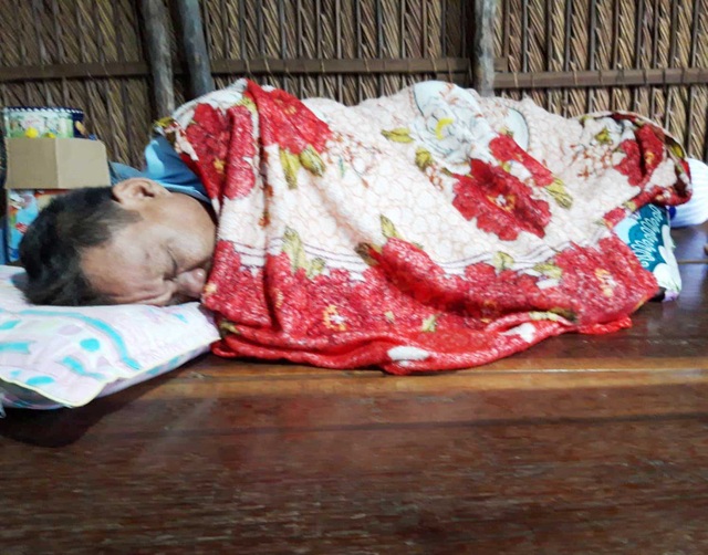 Đắng lòng gia đình bệnh hiểm chờ...tử thần khiêng đi! - 3 Đắng lòng gia đình bệnh hiểm chờ...tử thần khiêng đi! - 3
