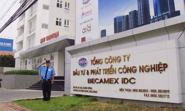 Môi giới tạo sốt ảo; Doanh nghiệp ngang nhiên bán đất nền dù chưa được phép - 1 Môi giới tạo sốt ảo; Doanh nghiệp ngang nhiên bán đất nền dù chưa được phép - 1