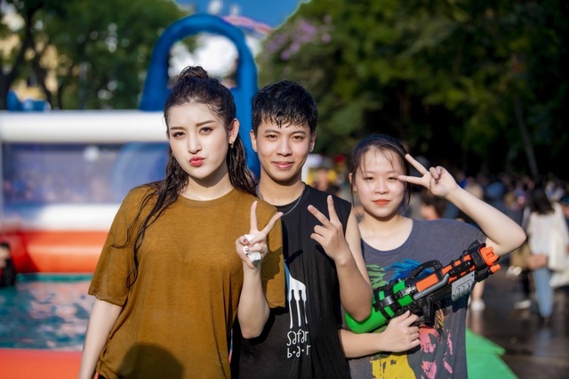 Sở thích lạ lùng của Á hậu Huyền My, Văn Mai Hương - 6 Sở thích lạ lùng của Á hậu Huyền My, Văn Mai Hương - 6