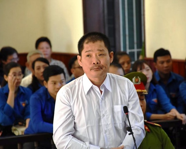 Qua nước ngoài mua súng đạn, “ủ mưu” khủng bố bị xử 6 năm tù - 1 Qua nước ngoài mua súng đạn, “ủ mưu” khủng bố bị xử 6 năm tù - 1