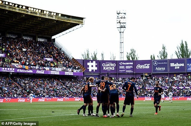 Cựu cầu thủ Real Madrid bị bắt vì nghi dàn xếp tỷ số - 4 Cựu cầu thủ Real Madrid bị bắt vì nghi dàn xếp tỷ số - 4