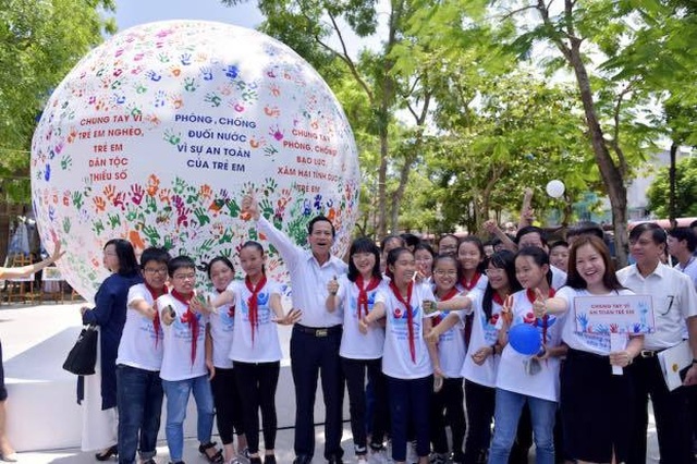 Tổ chức từ thiện Bloomberg tiếp tục cam kết hỗ trợ Phòng chống đuối nước cho trẻ em Việt Nam - 2 Tổ chức từ thiện Bloomberg tiếp tục cam kết hỗ trợ Phòng chống đuối nước cho trẻ em Việt Nam - 2