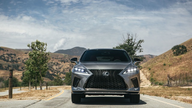 Lexus RX350  và 450h có gì mới ở phiên bản facelift 2020? - 7