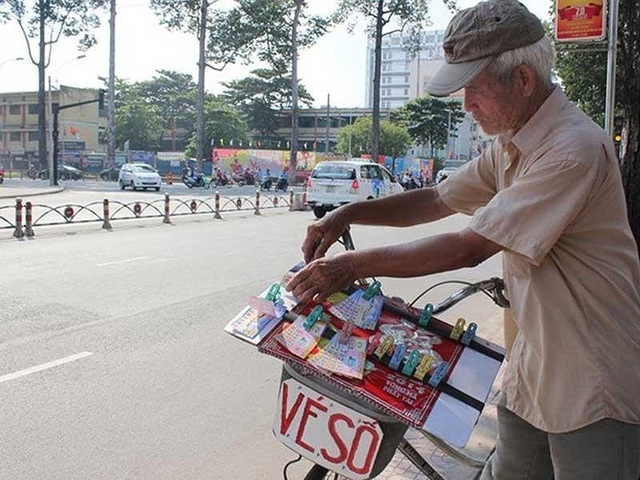 Vietlott tuột dốc, vé số truyền thống lên ngôi: Vì sao? - 2 Vietlott tuột dốc, vé số truyền thống lên ngôi: Vì sao? - 2