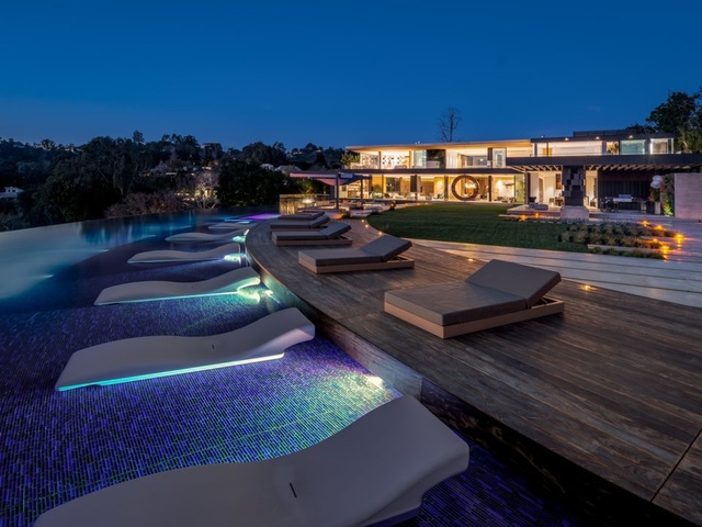 Bên trong biệt thự xa hoa mới mua đắt giá nhất Los Angeles của tỷ phú giấu tên người Ả Rập - 7 Bên trong biệt thự xa hoa mới mua đắt giá nhất Los Angeles của tỷ phú giấu tên người Ả Rập - 7