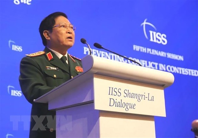 Bộ trưởng Quốc phòng Ngô Xuân Lịch nêu quan điểm giải quyết tranh chấp - 2 Bộ trưởng Quốc phòng Ngô Xuân Lịch nêu quan điểm giải quyết tranh chấp - 2