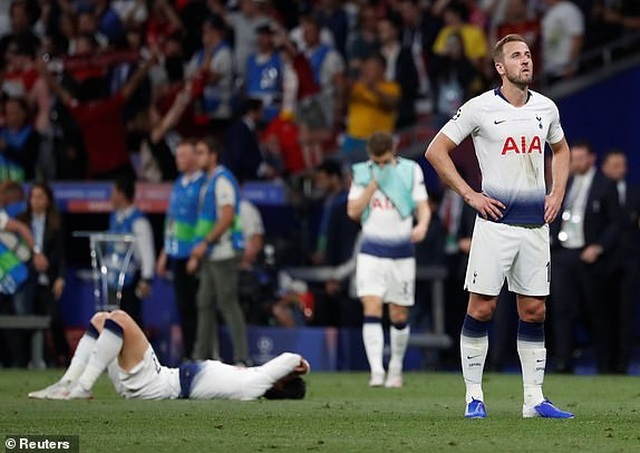 Nhìn lại chiến thắng ngọt ngào của Liverpool trước Tottenham - 24 Nhìn lại chiến thắng ngọt ngào của Liverpool trước Tottenham - 24