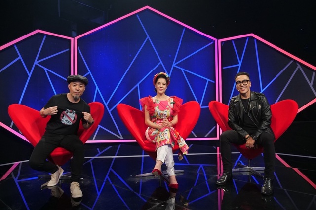 Nam MC VTV run run bật khóc trước Thu Phương - 3 Nam MC VTV run run bật khóc trước Thu Phương - 3