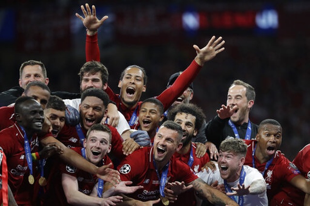 Khoảnh khắc hạnh phúc của Liverpool cùng danh hiệu vô địch Champions League - 11 Khoảnh khắc hạnh phúc của Liverpool cùng danh hiệu vô địch Champions League - 11