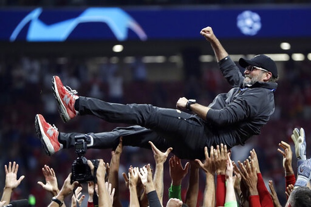 Khoảnh khắc hạnh phúc của Liverpool cùng danh hiệu vô địch Champions League - 12 Khoảnh khắc hạnh phúc của Liverpool cùng danh hiệu vô địch Champions League - 12