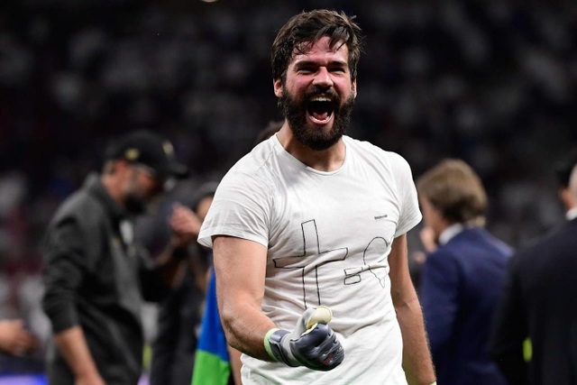 Khoảnh khắc hạnh phúc của Liverpool cùng danh hiệu vô địch Champions League - 4 Khoảnh khắc hạnh phúc của Liverpool cùng danh hiệu vô địch Champions League - 4