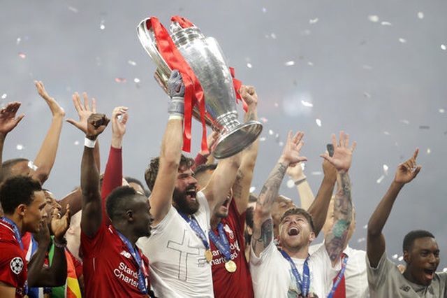 Khoảnh khắc hạnh phúc của Liverpool cùng danh hiệu vô địch Champions League - 10 Khoảnh khắc hạnh phúc của Liverpool cùng danh hiệu vô địch Champions League - 10
