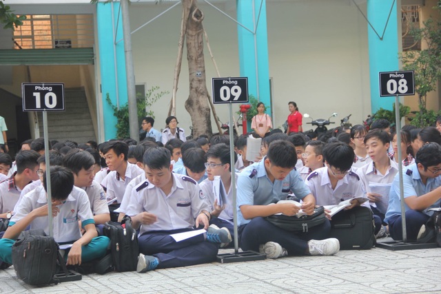 Hơn 80.000 học sinh TPHCM tranh suất vào lớp 10 công lập - 2 Hơn 80.000 học sinh TPHCM tranh suất vào lớp 10 công lập - 2