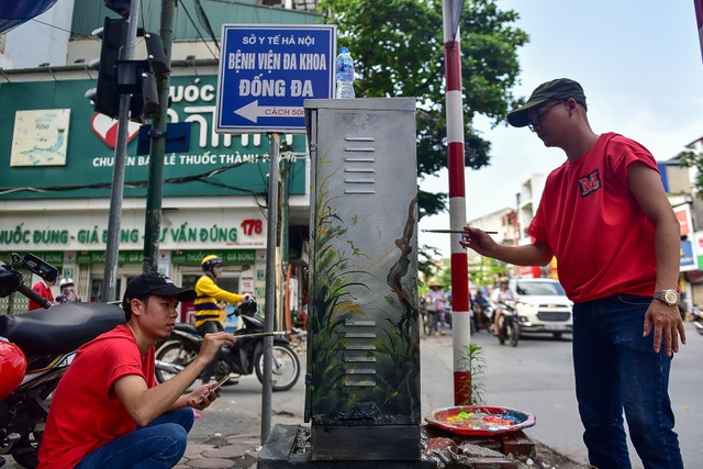 Gần 200 bốt điện ở Hà Nội biến hình đẹp như tranh - 2 Gần 200 bốt điện ở Hà Nội biến hình đẹp như tranh - 2