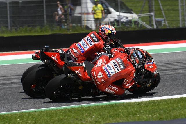 Chặng 6 MotoGP 2019: Petrucci thắng ấn tượng tại Mugello - 5