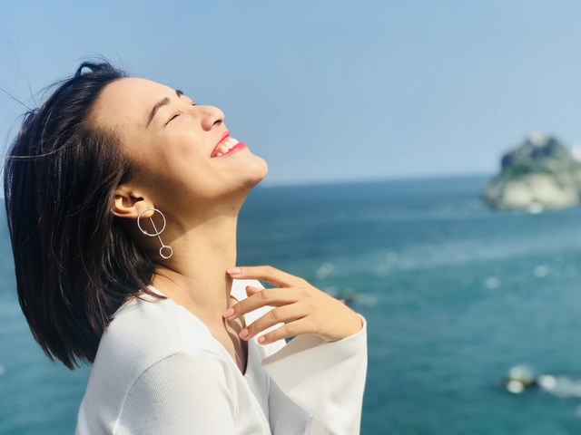 Á hậu Hoàng Oanh xì tin du ngoạn Hàn Quốc cùng siêu mẫu Thanh Hằng - 23