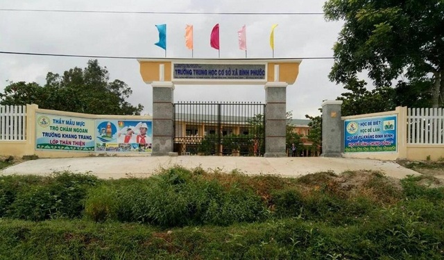 Giáo viên có hành vi bất thường: Dọa bung lựu đạn với Hiệu trưởng - 2 Giáo viên có hành vi bất thường: Dọa bung lựu đạn với Hiệu trưởng - 2