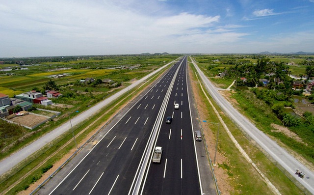 Đại biểu Quốc hội tranh luận về khoản nợ 4.069 tỷ đồng cao tốc Hà Nội – Hải Phòng - 1 Đại biểu Quốc hội tranh luận về khoản nợ 4.069 tỷ đồng cao tốc Hà Nội – Hải Phòng - 1