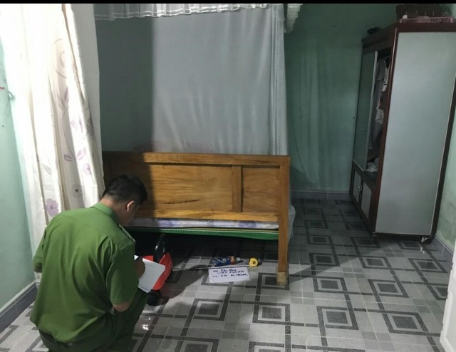 Được mai mối với “đại gia”, người phụ nữ bị chồng cũ dọa thiêu sống - 1 Được mai mối với “đại gia”, người phụ nữ bị chồng cũ dọa thiêu sống - 1