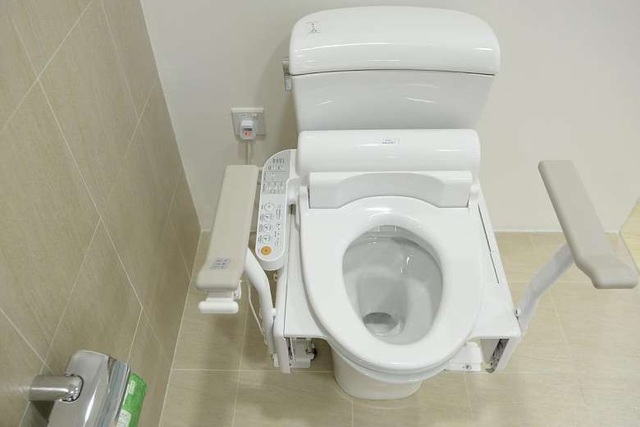 Toilet thông minh ở Nhật có gì đặc biệt khiến du khách chỉ muốn “ngồi mãi”? - 1 Toilet thông minh ở Nhật có gì đặc biệt khiến du khách chỉ muốn “ngồi mãi”? - 1