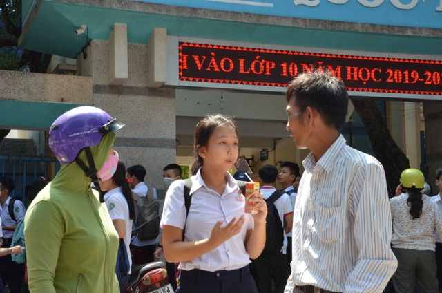 Quảng Ngãi: Trên 12.600 thí sinh hoàn thành bài thi môn Văn - 1 Quảng Ngãi: Trên 12.600 thí sinh hoàn thành bài thi môn Văn - 1