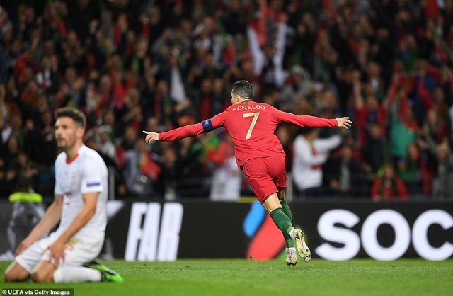 Bồ Đào Nha 3-1 Thụy Sỹ: Cú hattrick của C.Ronaldo - 17
