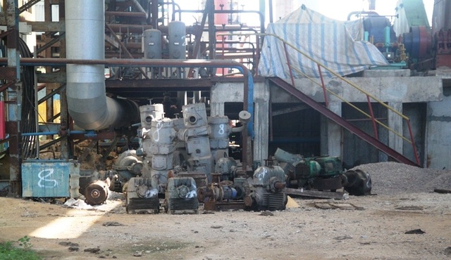 Vụ hơn 300 công nhân bị nợ lương: Hoang tàn nhà máy trăm tỷ chờ bán sắt vụn - 2 Vụ hơn 300 công nhân bị nợ lương: Hoang tàn nhà máy trăm tỷ chờ bán sắt vụn - 2