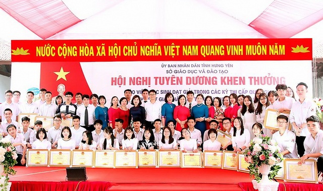 Tấm gương sáng về đam mê và nghị lực tự học thành tài - 3