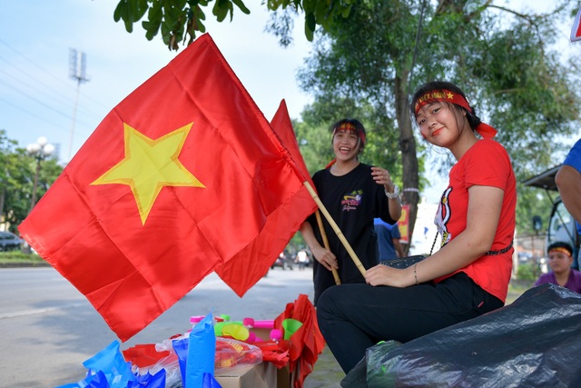 CĐV Hà Nội lên Phú Thọ cổ vũ cho U23 Việt Nam gặp Myanmar - 8 CĐV Hà Nội lên Phú Thọ cổ vũ cho U23 Việt Nam gặp Myanmar - 8