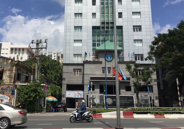 Bất ổn tại trường ĐH Luật TPHCM: Thêm tâm thư gửi Bộ trưởng - 2 Bất ổn tại trường ĐH Luật TPHCM: Thêm tâm thư gửi Bộ trưởng - 2