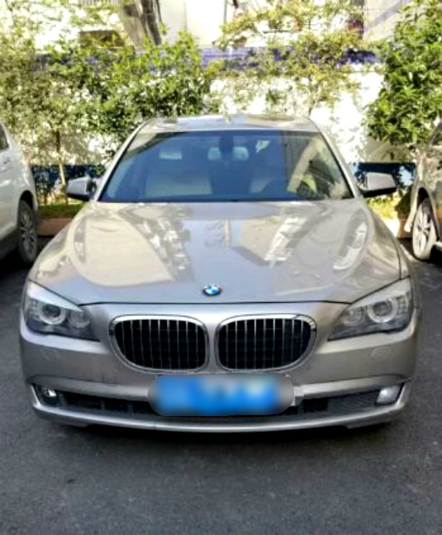 “Đại gia chân đất” trộm gà vịt để có tiền đổ xăng cho xế hộp BMW