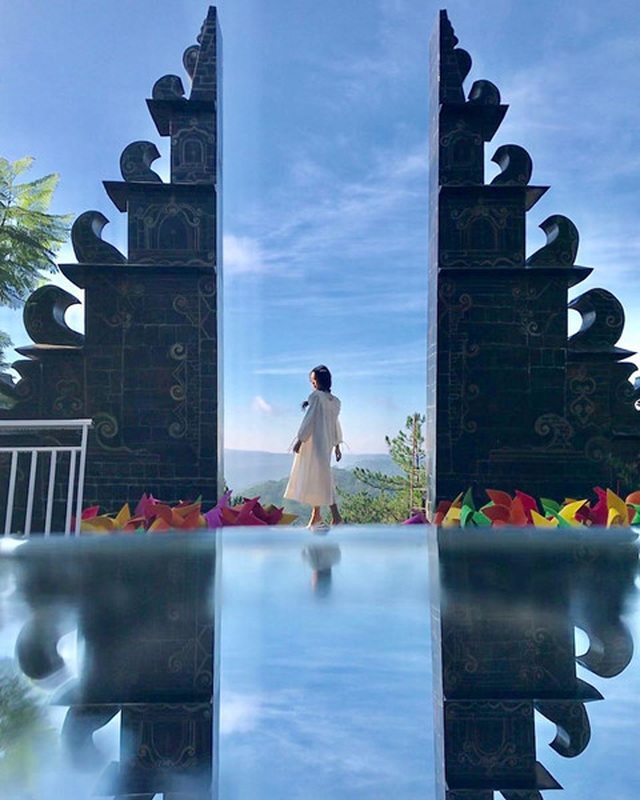 Cổng trời Bali xuất hiện ở Đà Lạt gây tranh cãi trái chiều - 3 Cổng trời Bali xuất hiện ở Đà Lạt gây tranh cãi trái chiều - 3