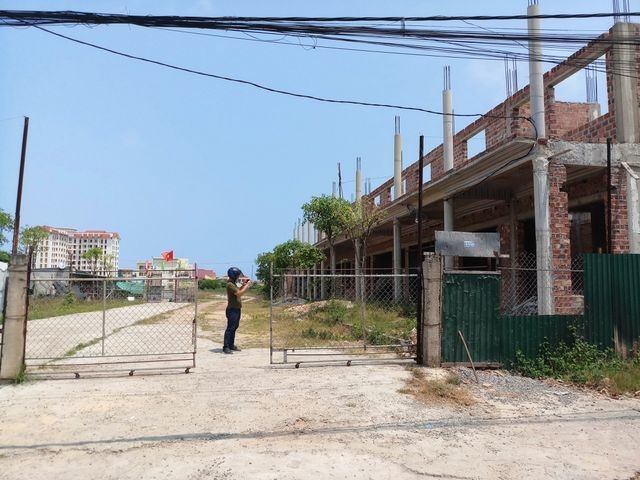 Thu hồi đất dự án bệnh viện 1.600 tỷ “đắp chiếu” gần chục năm tại Quảng Bình - 2 Thu hồi đất dự án bệnh viện 1.600 tỷ “đắp chiếu” gần chục năm tại Quảng Bình - 2