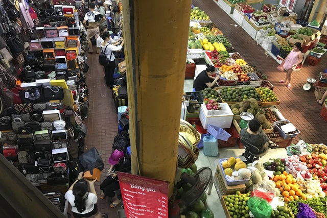Thăm những ngôi chợ lâu đời nổi tiếng ở Hà Nội - 13 Thăm những ngôi chợ lâu đời nổi tiếng ở Hà Nội - 13