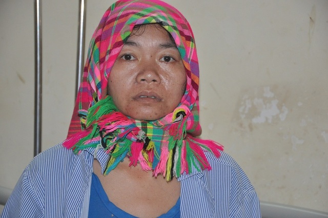 Rớt nước mắt nữ sinh dân tộc Thái cầu xin làm thuê kiếm tiền chăm mẹ trong viện - 4 Rớt nước mắt nữ sinh dân tộc Thái cầu xin làm thuê kiếm tiền chăm mẹ trong viện - 4