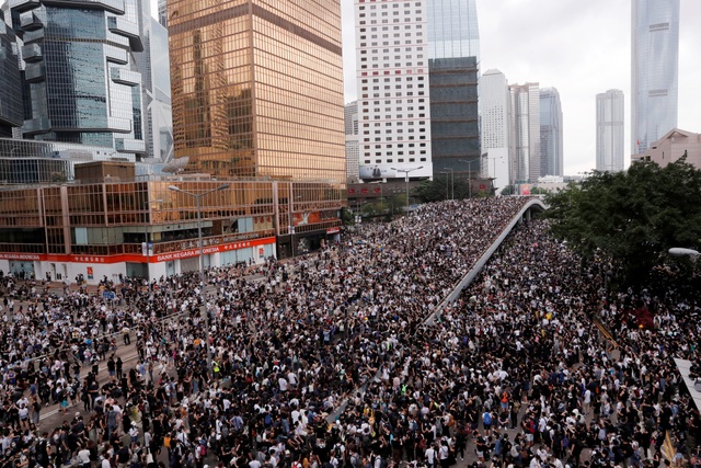Người Hong Kong tập hợp biểu tình bằng cách nào?