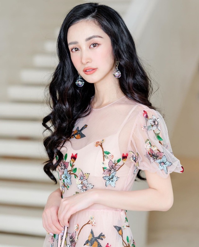Hot girl Jun Vũ khoe tậu xe sang 2 tỉ đồng mừng sinh nhật tuổi 24 - 3 Hot girl Jun Vũ khoe tậu xe sang 2 tỉ đồng mừng sinh nhật tuổi 24 - 3
