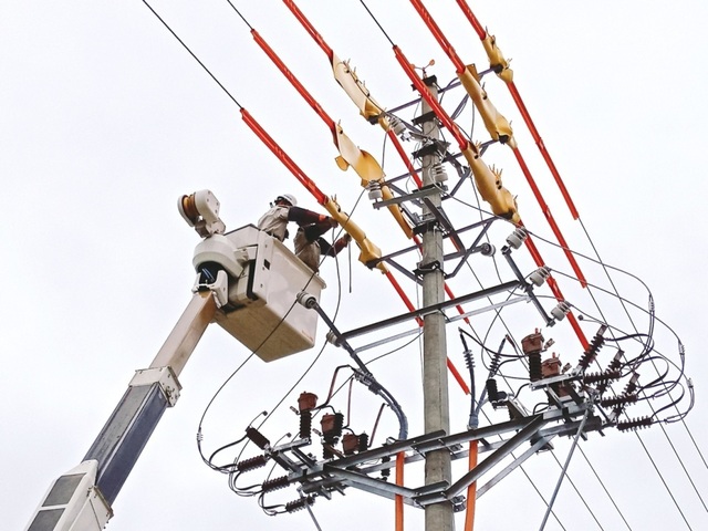 Lượng điện tiêu thụ tăng cao cùng nắng nóng - 2 Lượng điện tiêu thụ tăng cao cùng nắng nóng - 2