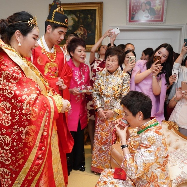 Chân dung ái nữ con ông trùm sòng bạc nhận hơn 1,6 nghìn tỷ tại lễ đính hôn - 3 Chân dung ái nữ con ông trùm sòng bạc nhận hơn 1,6 nghìn tỷ tại lễ đính hôn - 3
