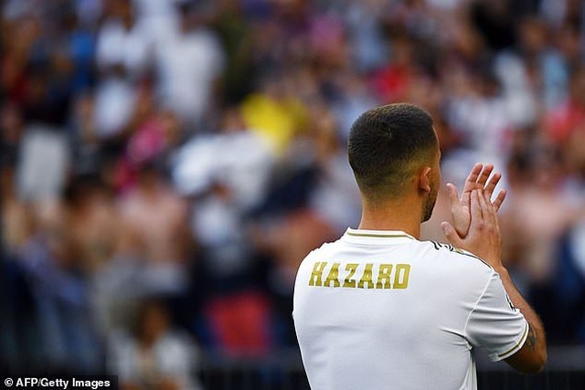 Eden Hazard rạng rỡ ra mắt 50.000 cổ động viên Real Madrid - 15
