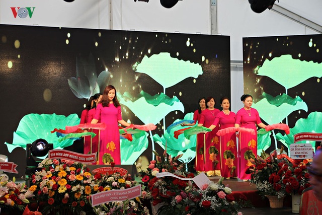 Asia Dragon - Mái nhà chung của bà con người Việt tại biên giới Séc - 3 Asia Dragon - Mái nhà chung của bà con người Việt tại biên giới Séc - 3