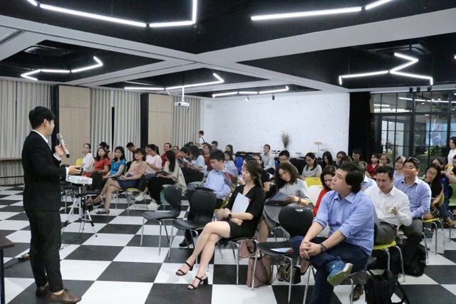 Lấy bằng Thạc sĩ từ các trường kinh doanh hàng đầu châu Âu với chi phí hợp lý - 1 Lấy bằng Thạc sĩ từ các trường kinh doanh hàng đầu châu Âu với chi phí hợp lý - 1