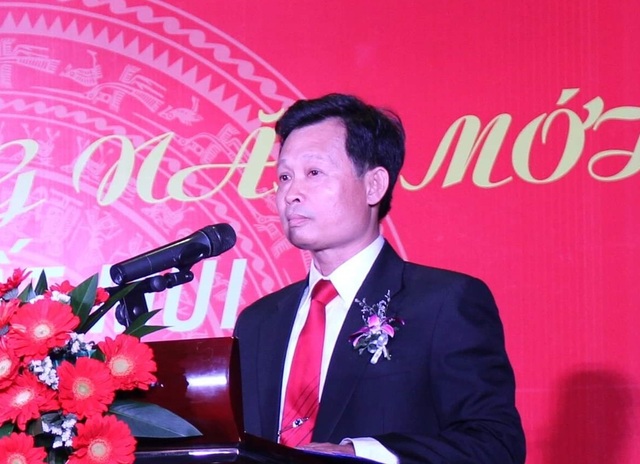 Bắt ông Nguyễn Quốc Trâm, nguyên giám đốc Sở Ngoại vụ Khánh Hòa - 1 Bắt ông Nguyễn Quốc Trâm, nguyên giám đốc Sở Ngoại vụ Khánh Hòa - 1