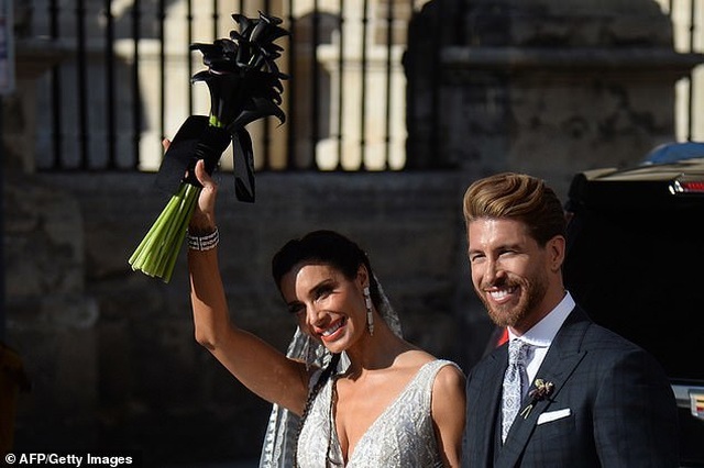 MC truyền hình 41 tuổi kết hôn với danh thủ Sergio Ramos - 20 MC truyền hình 41 tuổi kết hôn với danh thủ Sergio Ramos - 20