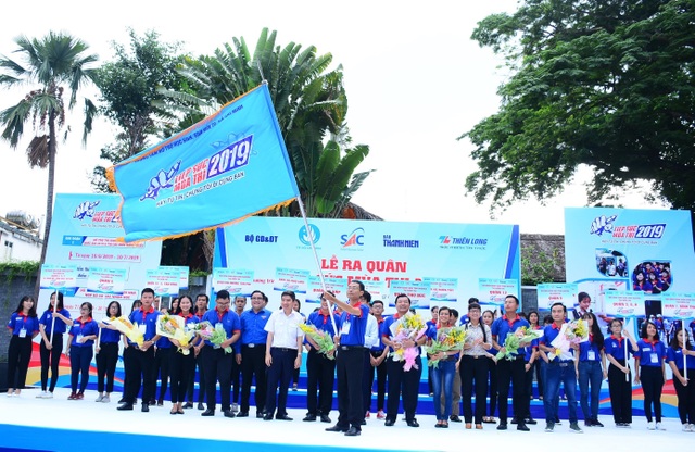 TP.HCM: Gần 20.000 sinh viên tình nguyện ra quân Tiếp sức mùa thi năm 2019 - 1 TP.HCM: Gần 20.000 sinh viên tình nguyện ra quân Tiếp sức mùa thi năm 2019 - 1