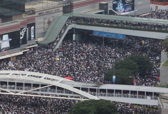 Tương lai của Hong Kong nếu dự luật dẫn độ được thông qua - 1 Tương lai của Hong Kong nếu dự luật dẫn độ được thông qua - 1