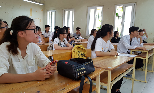 Thí sinh thức trắng đêm, vắt kiệt sức ôn thi THPT quốc gia 2019 - 1 Thí sinh thức trắng đêm, vắt kiệt sức ôn thi THPT quốc gia 2019 - 1